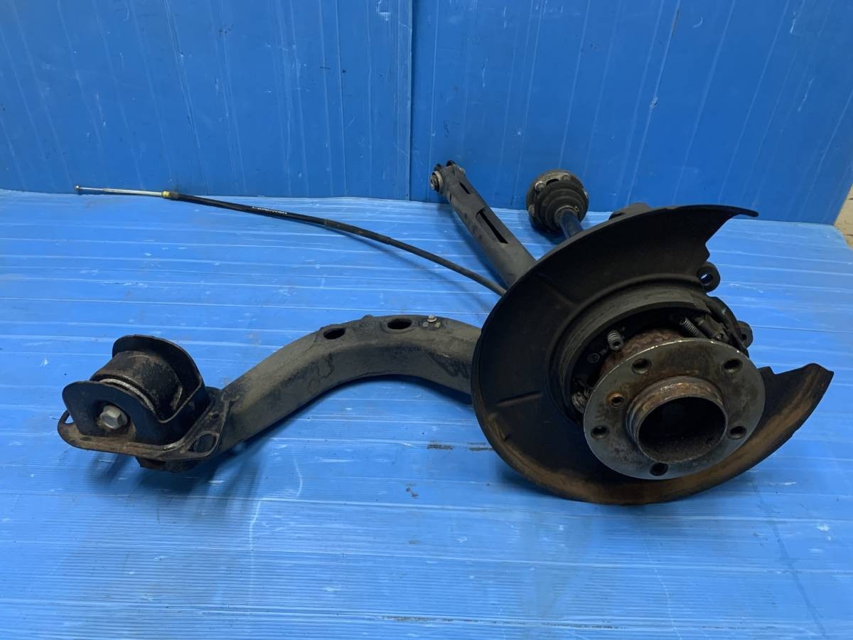 ・ ABA-BU25 BMW E85 Z4 2.5L 左 リア ハブナックル バックプレート ロアアーム ドライブシャフト サイドブレーキワイヤー 付 B-7076拍卖