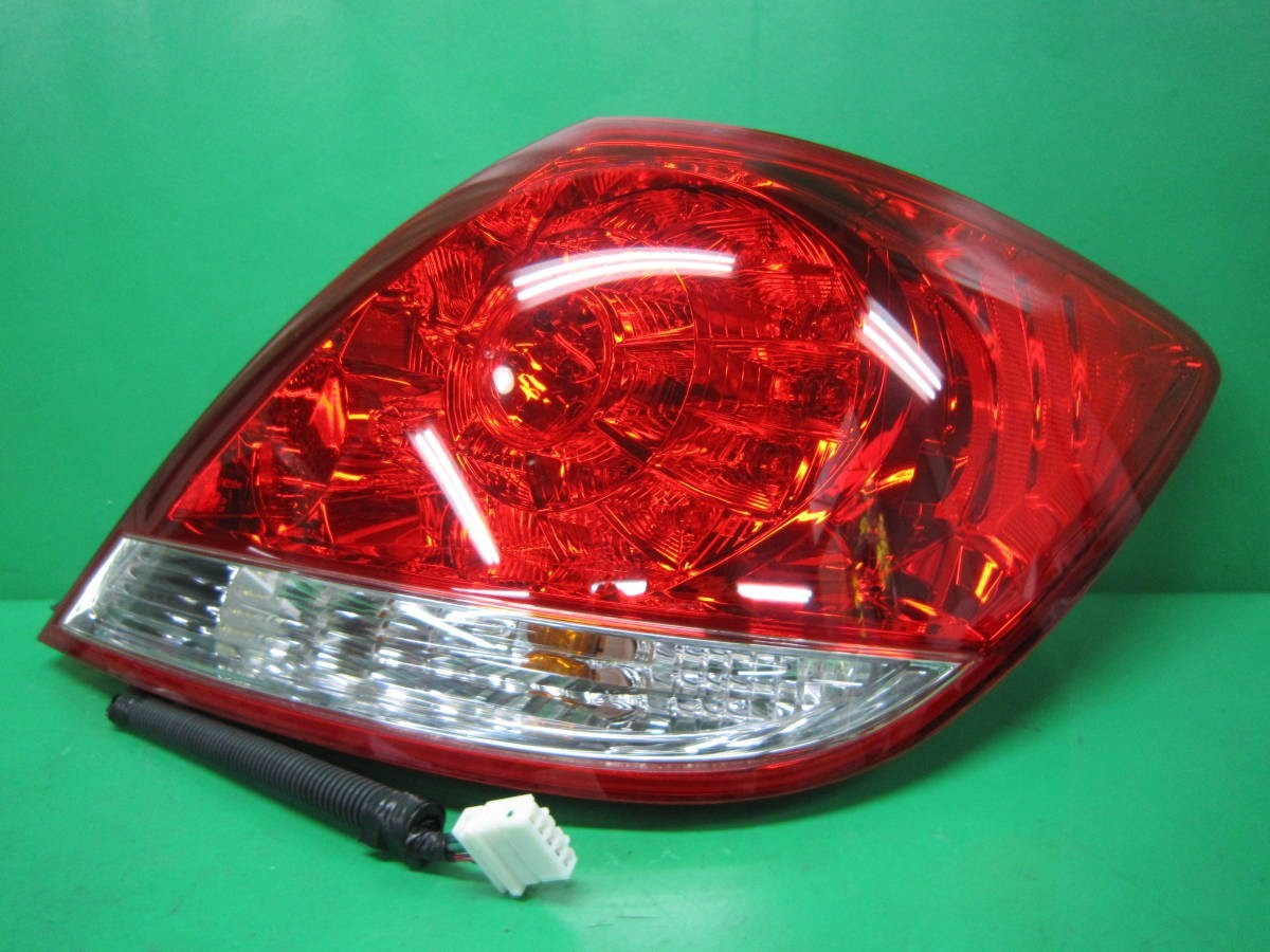 ・ ホンダ レジェンド DBA-KB1 純正 右 テールランプ ライト STANLEY P4215R H-4839拍卖