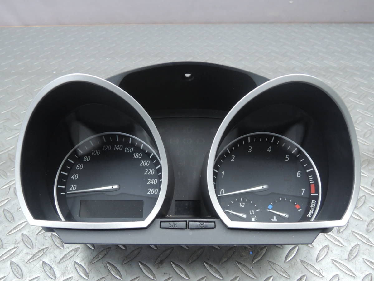 ・ ABA-BU25 BMW Z4 E85 2.5L 純正 スピードメーター タコメーター 174305km B-7076拍卖