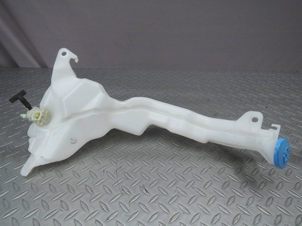 ・ N-BOX DBA-JF1 ウォッシャータンク モーター付 H-1465拍卖