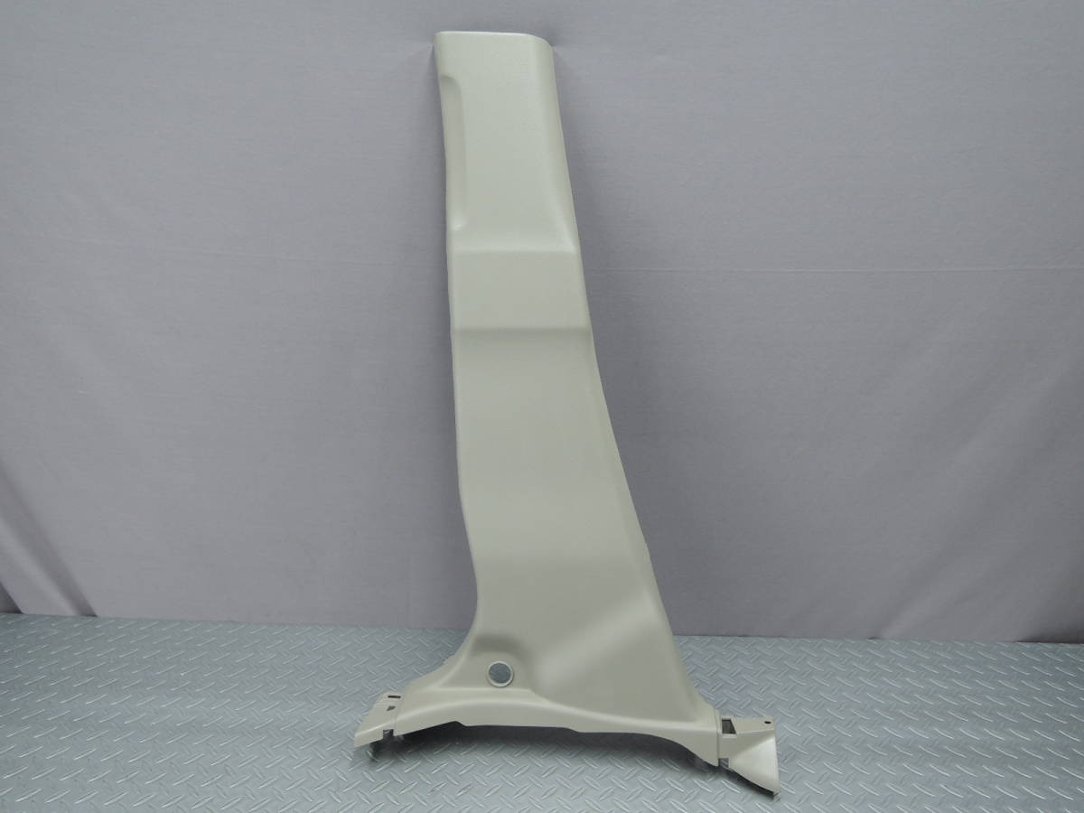 ・ N-BOX DBA-JF1 純正 左 Bピラー 下 センターピラー 下 84171-TY0-003 H-1465拍卖