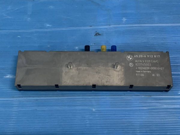 ※同梱不可※【500円スタート】 ABA-BU25 BMW E85 Z4 2.5L TVチューナー 65.20-6 912 817 B-7076 #2206拍卖