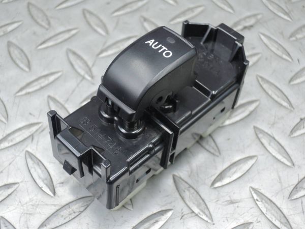 ・ マークX GRX121 運転席後 パワーウィンドウスイッチ tsr拍卖