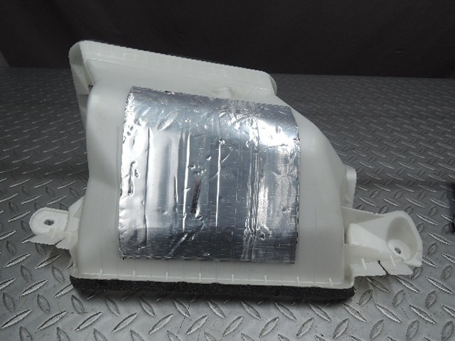 ・ ZVW30 プリウス G's 後期 室内側 外気取り込み口 ダクト T-1111拍卖