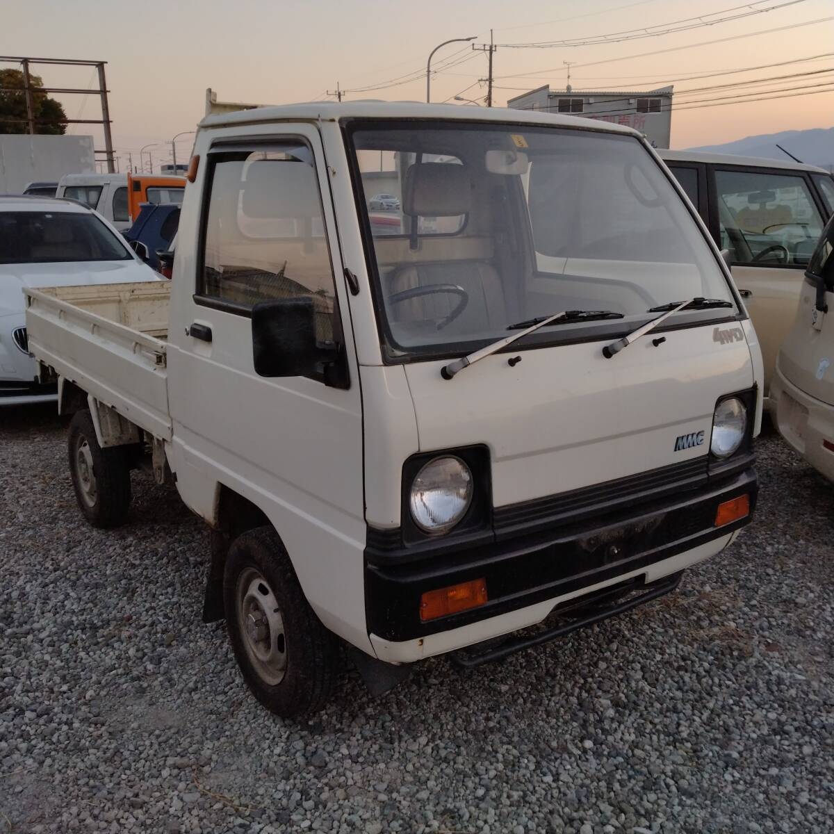 もったいないシリーズ♪旧車 昭和62年式 ミニキャブトラック4WD 4速MT LSD 550cc 自走可能 神奈川県小田原市より拍卖