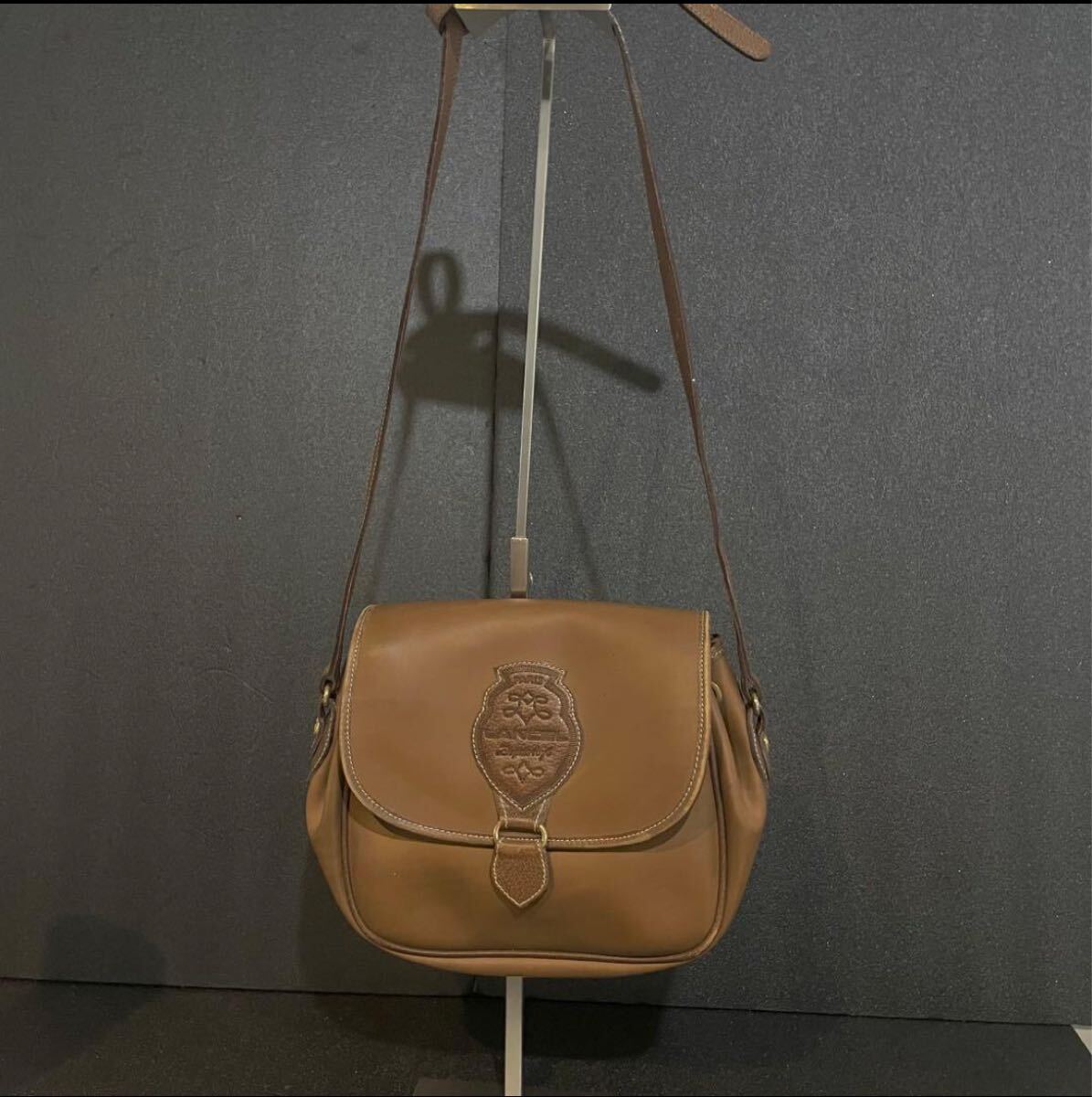 LANCEL PARIS ブラウンレザーショルダーバッグ拍卖