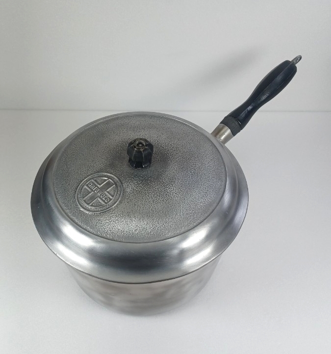 激レア Griswold Aluminum 4QT グリスウォルド アルミ鍋 片手鍋 ダッチオーブン拍卖