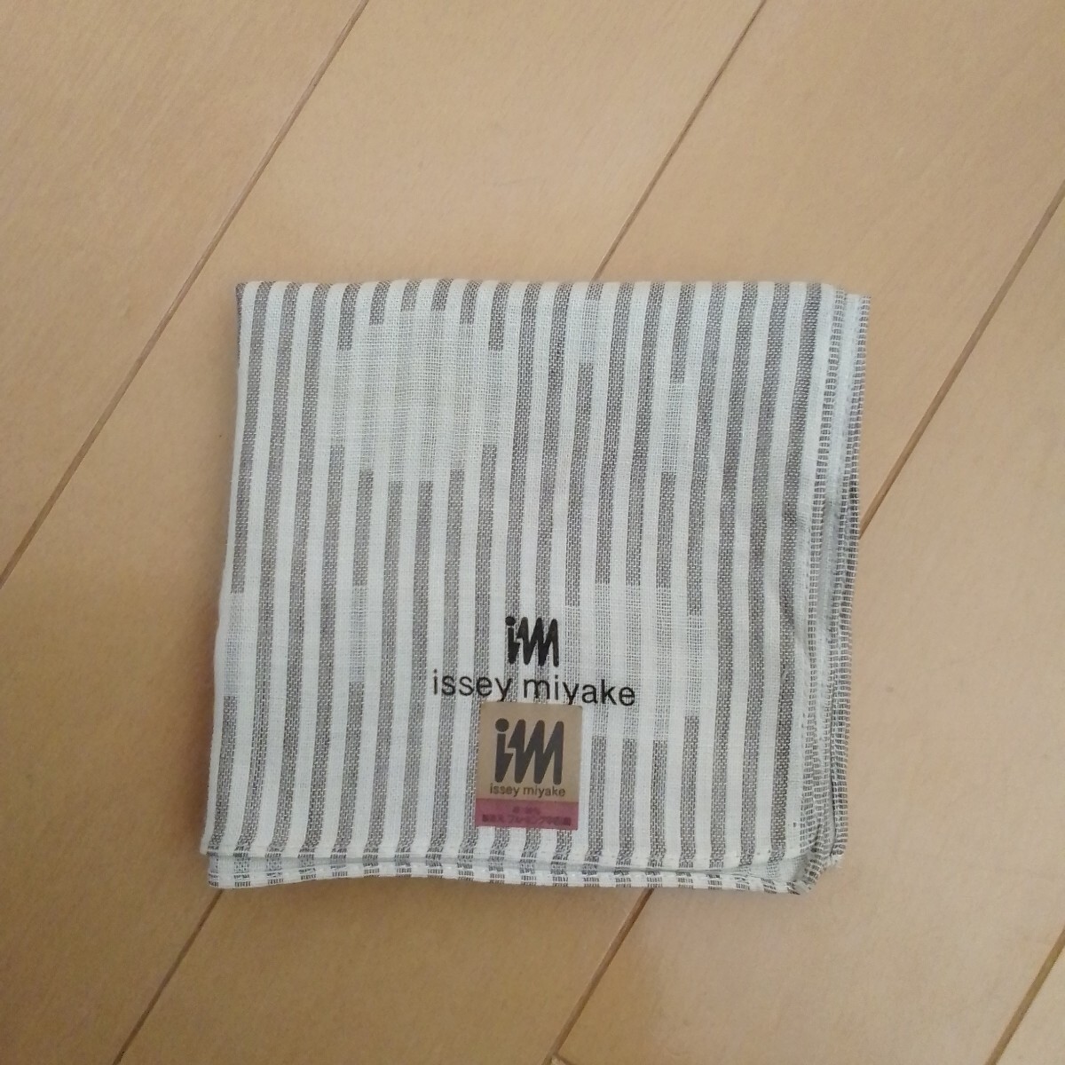 イッセイミヤケ ハンカチ 綿100% issey miyake 拍卖