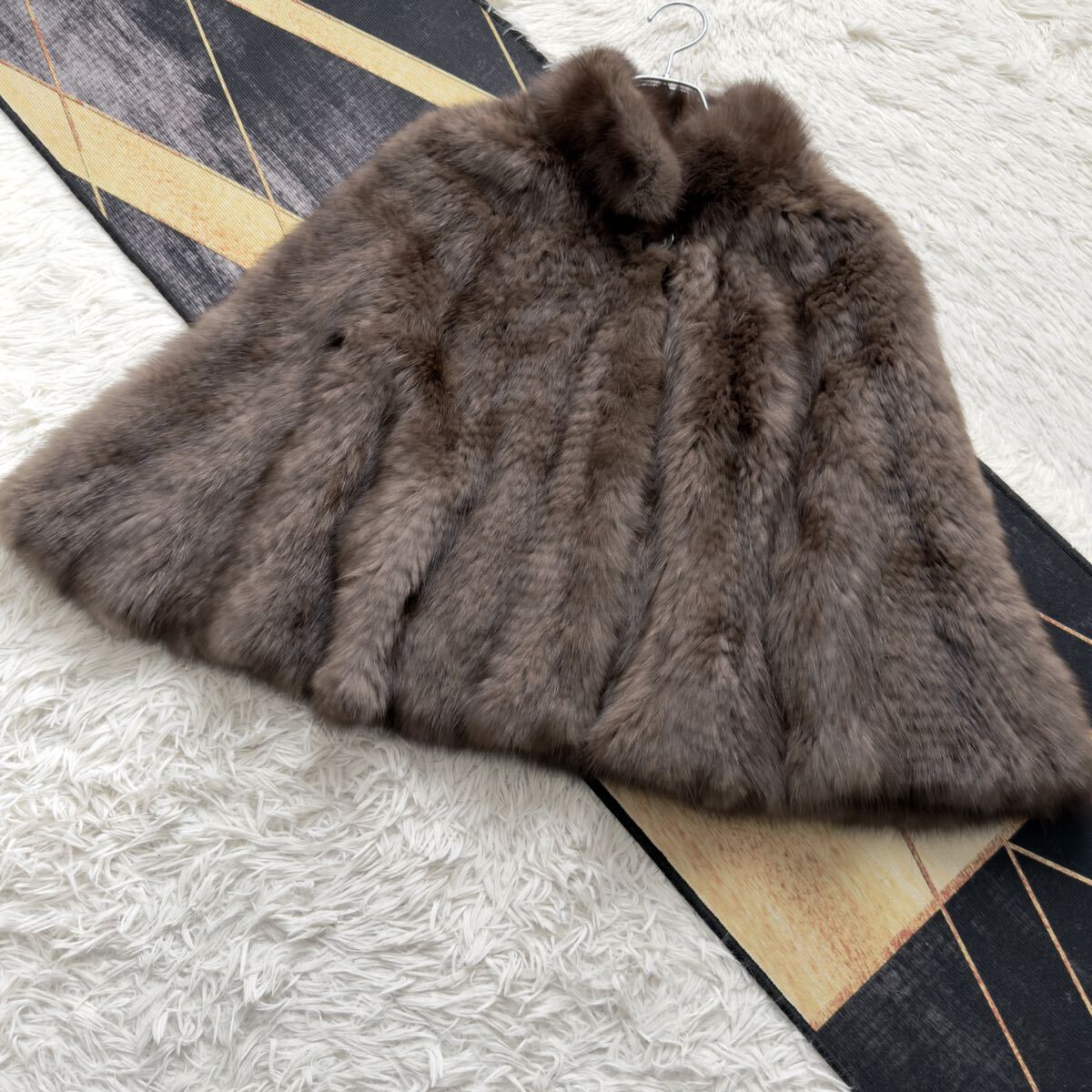 近年人気モデル ロシアンセーブル/sable ショート/クロップド ファーコート ポンチ ケープ 軽量 毛皮 なめし柔らか◎ 貂 アウター さらさら拍卖