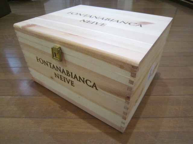 ほぼ未使用 骨董 レトロ アンティーク ビンテージ オールドファッション Wine Box ワインセラー ワインボックス ワイン箱 WOODEN ART 1/3拍卖