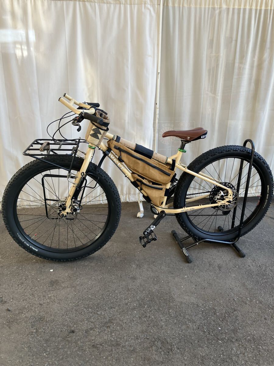 SURLY サーリー ECR クロスバイク カスタム自転車 美品 かわいい ベージュ 極太タイヤ ベージュ 街乗り おしゃれ 人気拍卖