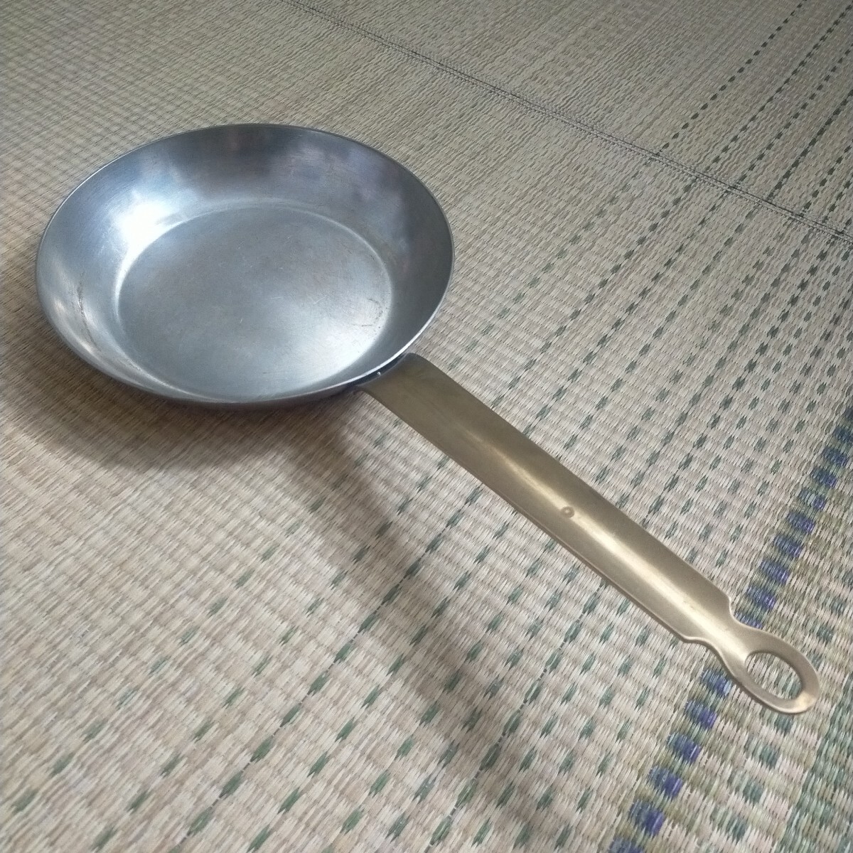 【美品中古】丸新銅器 銅 フライパン 21cm プロ用 業務用 シェフ キッチン 料理 厨房 食堂 飲食店 調理器具 3回のみ利用拍卖