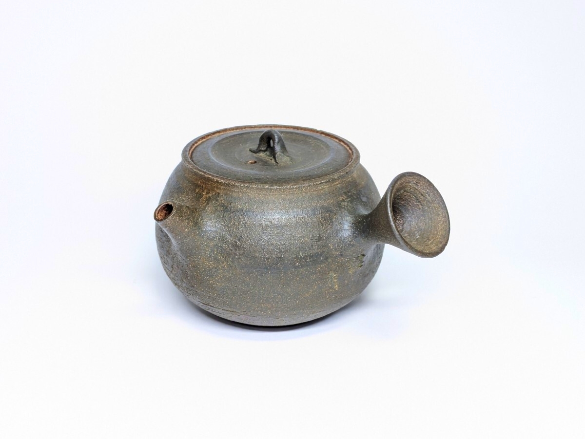 名工 二代 笹岡春山(秦山) 作 萬古焼 急須 珍堂佳器 在印 煎茶道具 / 秦秀雄 横手 轆轤 ろくろ急須 茶注 茶銚 茶壺 茶器 珍品 希少 拍卖