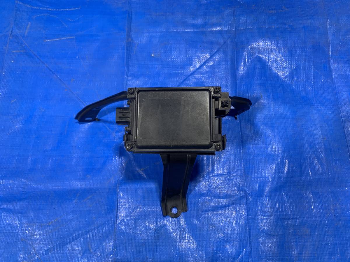 RE05 クラウン 210 AWS210 21系 ミリ波レーダー センサー 純正 中古 88210-30320 棚X-6拍卖