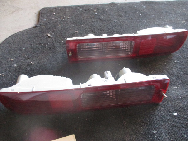 ★33A5331 U71V/クリッパー 純正テールランプ左右セット ミニキャブ U61V 修理等に拍卖