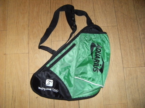 美品★2008年 北京 オリンピック ドリンクホルダー 付き ショルダーバック ウエストポーチ ボディバッグ★登山 マラソン 自転車 アウトドア拍卖