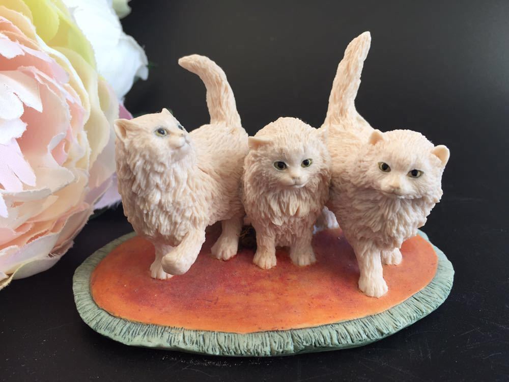 英国ヴィンテージ ◆ ハンドメイド イン スコットランド ボーダーファインアーツ 3匹の白ネコ フィギュリン拍卖