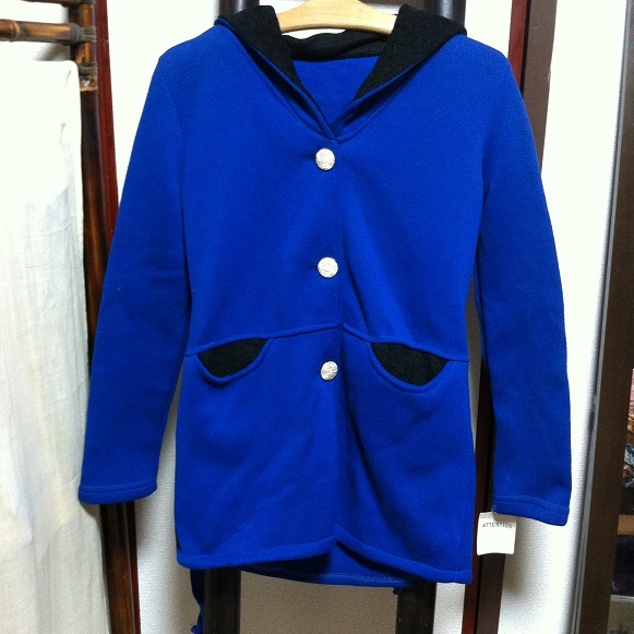 青ブルー×黒ブラック フード付きジャケット パーカー ショート丈ジャケット 冬物新品拍卖