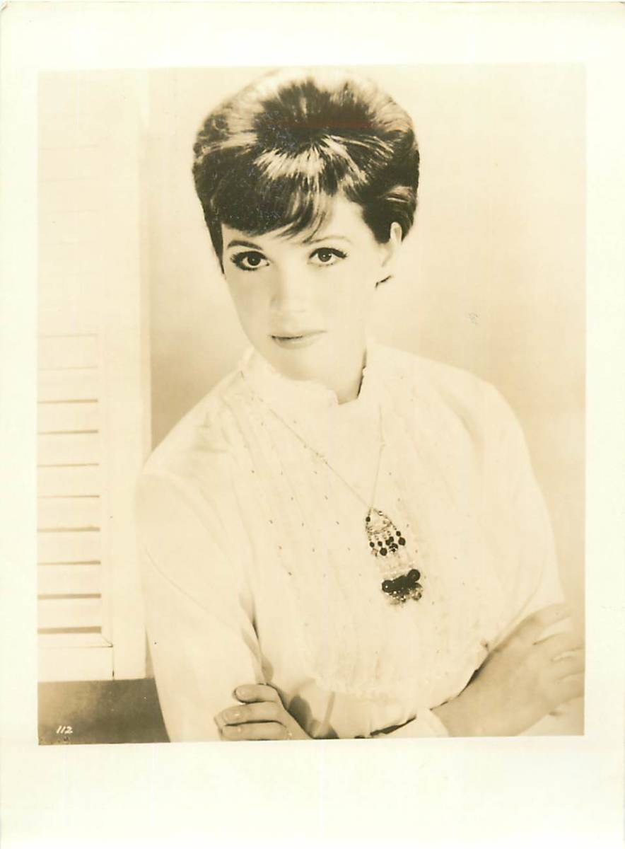 p40956『メリー・ポピンズ』スチル ジュリー・アンドリュース ディック・バン・ダイク デイヴィッド・トムリンソン拍卖