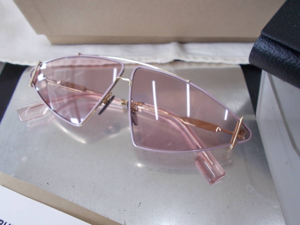 バーバリー BURBERRY LONDON ENGLAND サングラス BE3111-1017/5 レトロフューチャーデザインでお洒落です。拍卖