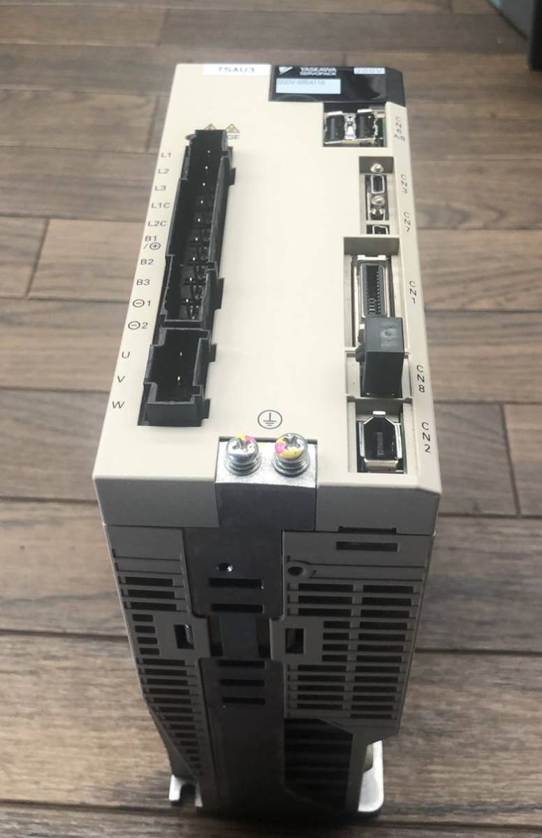 YASKAWA SGDV-5R5A11A SERVOPACK拍卖