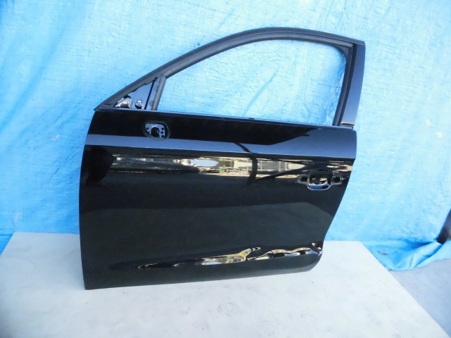 AN42 アウディ A1 8X フロントドア 左 黒拍卖