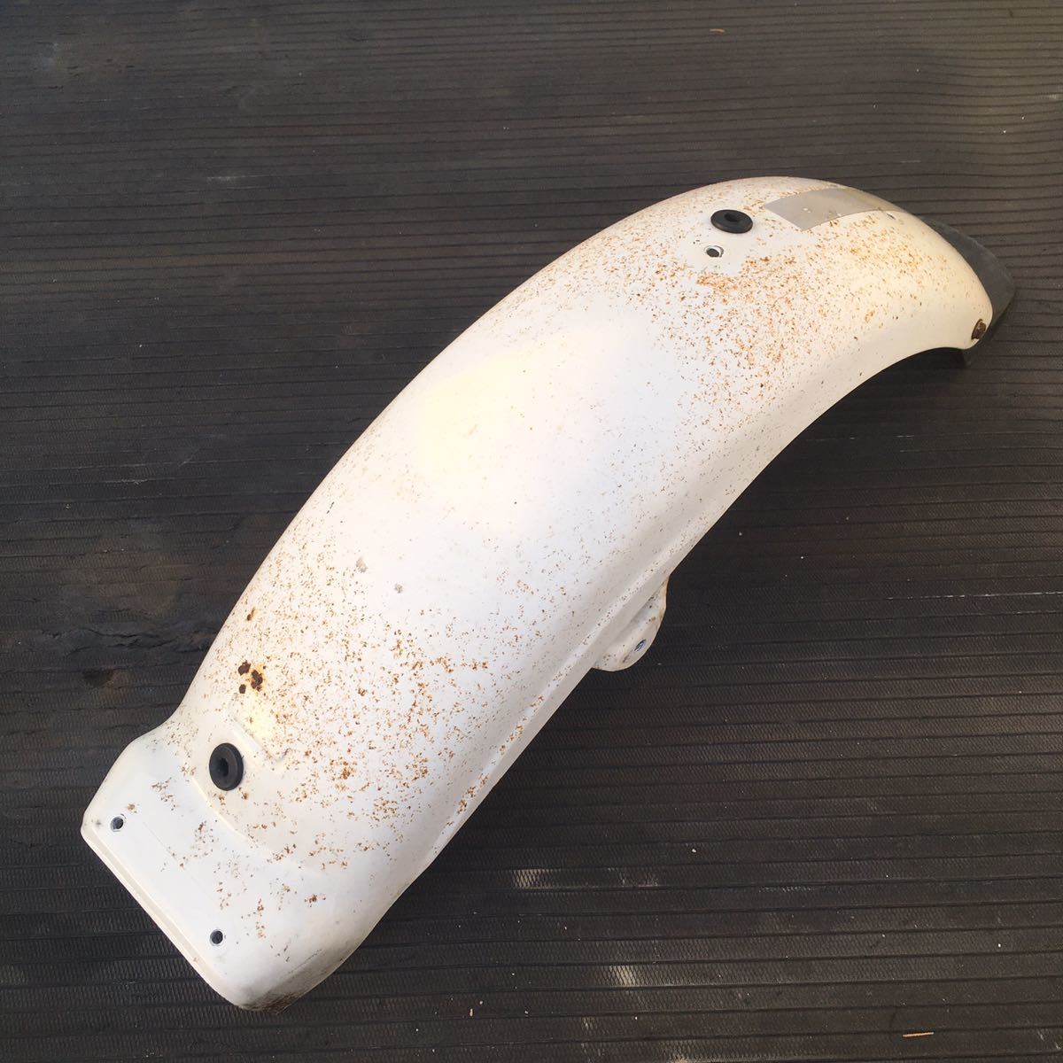 送料無料 ホンダ シルクロード L250S-10298~ 実働車外し リアフェンダー拍卖