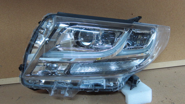 3055-G1 アルファード 30系 ヘッドライト LED 前期 左 ☆拍卖