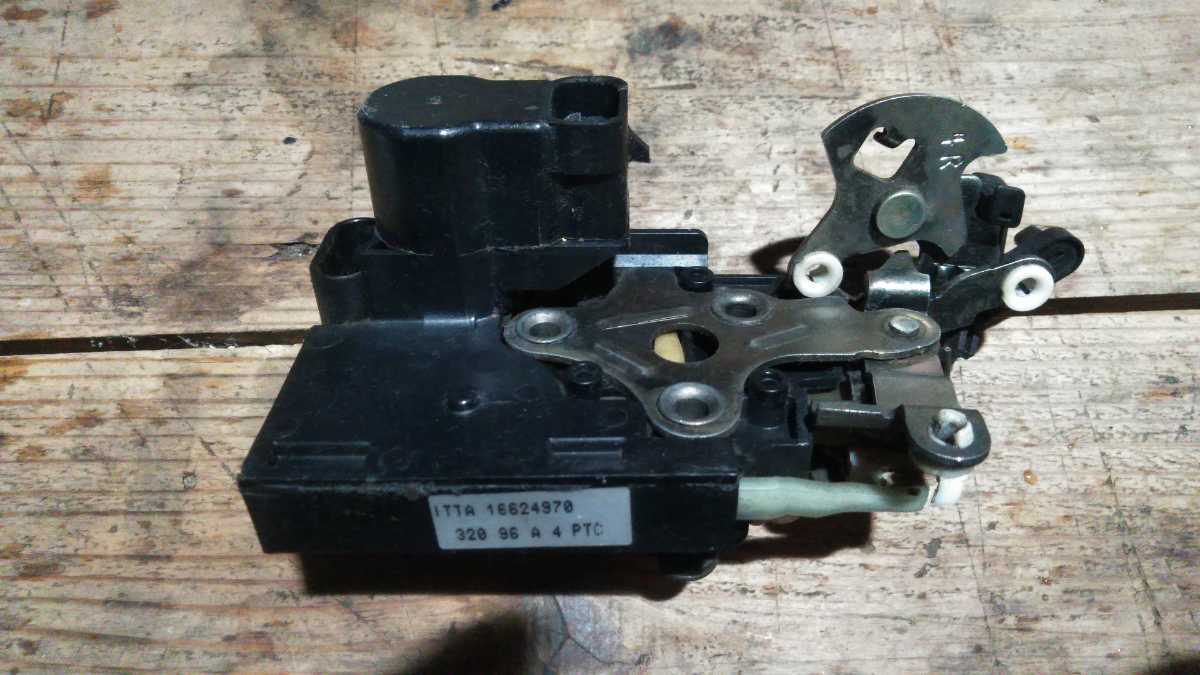 タホ 95-99 ドアラッチアクチュエーター リア右 5.7L拍卖