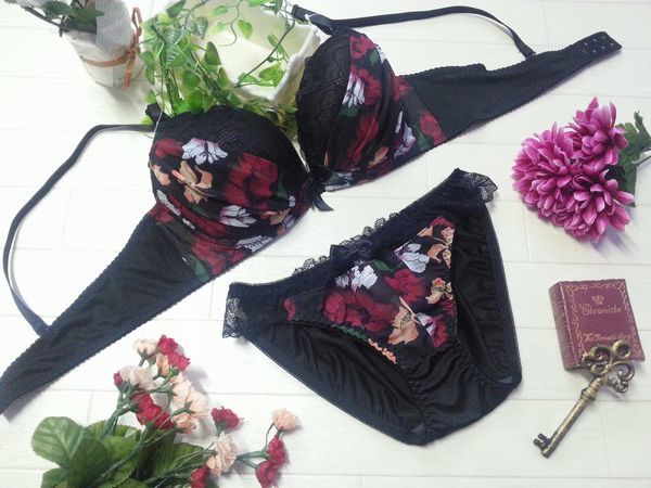 D70M☆花柄シフォンストレッチレース 谷間メイク Wパッド 盛りブラ&ショーツ ブラック系 G666拍卖