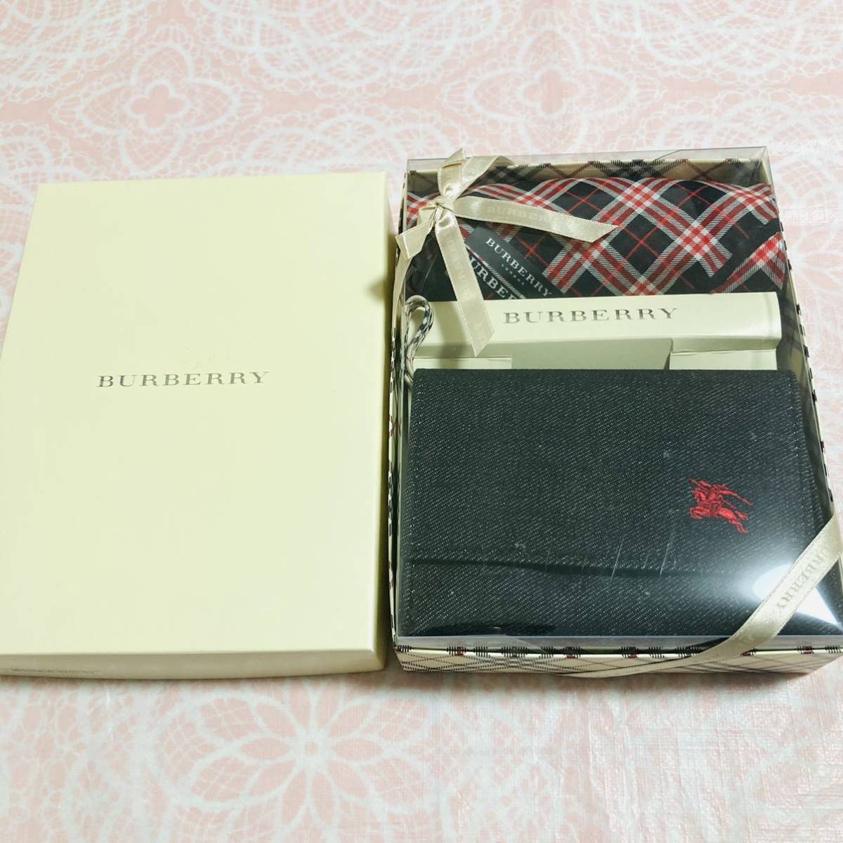 【希少】新品/BURBERRY/ポーチ/ハンカチ/正規品/綿100%/未使用/即決あり/匿名発送/バーバリー/ノバチェック/女性用/ネイビー/紺色/ギフト拍卖