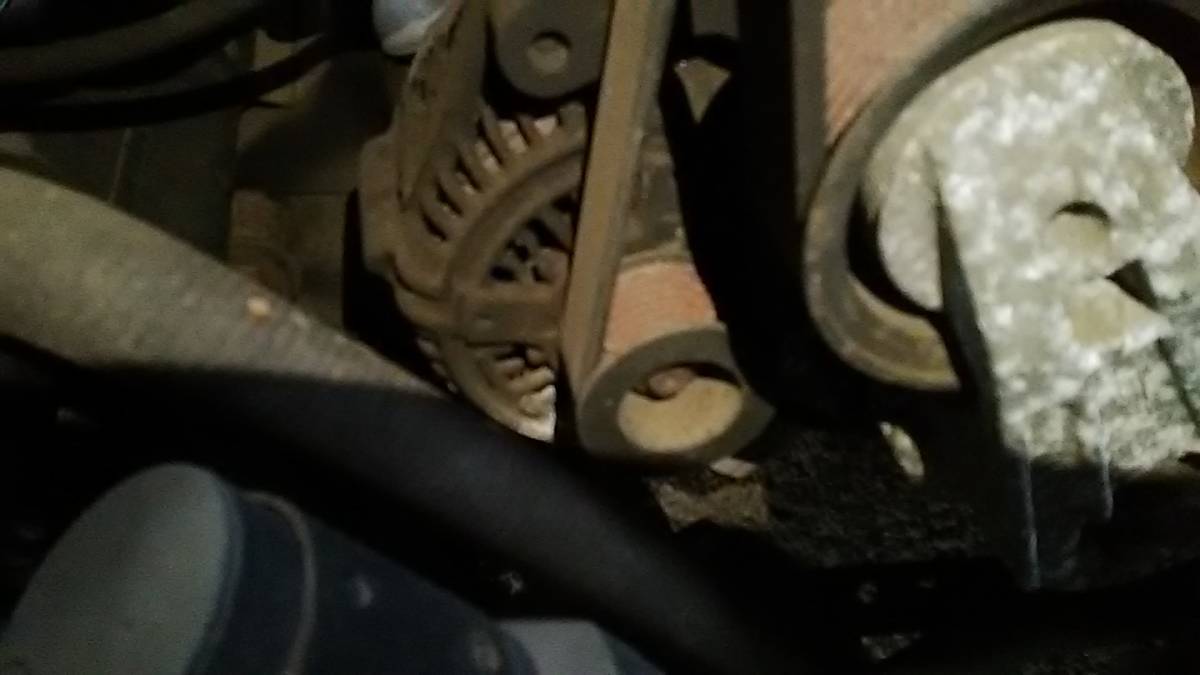 ■ジャガー XJR 4.0 スーパーチャージドV8 オルタネーター 中古 X308 部品取りあり ダイナモ ダイムラー デイムラー スーパーV8 JLFB■拍卖