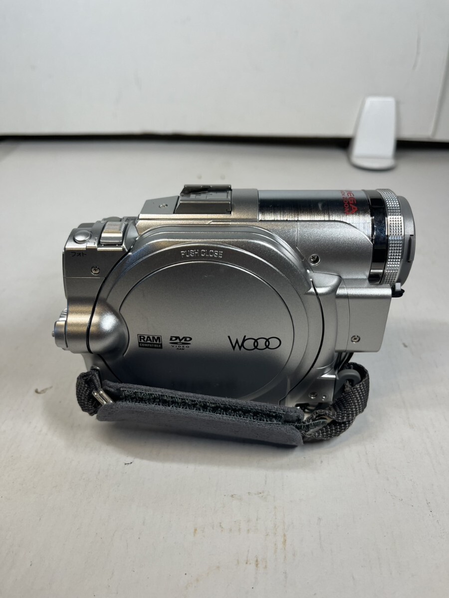 日立 Wooo DVDビデオカメラ DZ-GX3300(S) シルバー 331万画素 光学10倍ズーム 2006年製 本体のみ 現状品 60サイズ拍卖