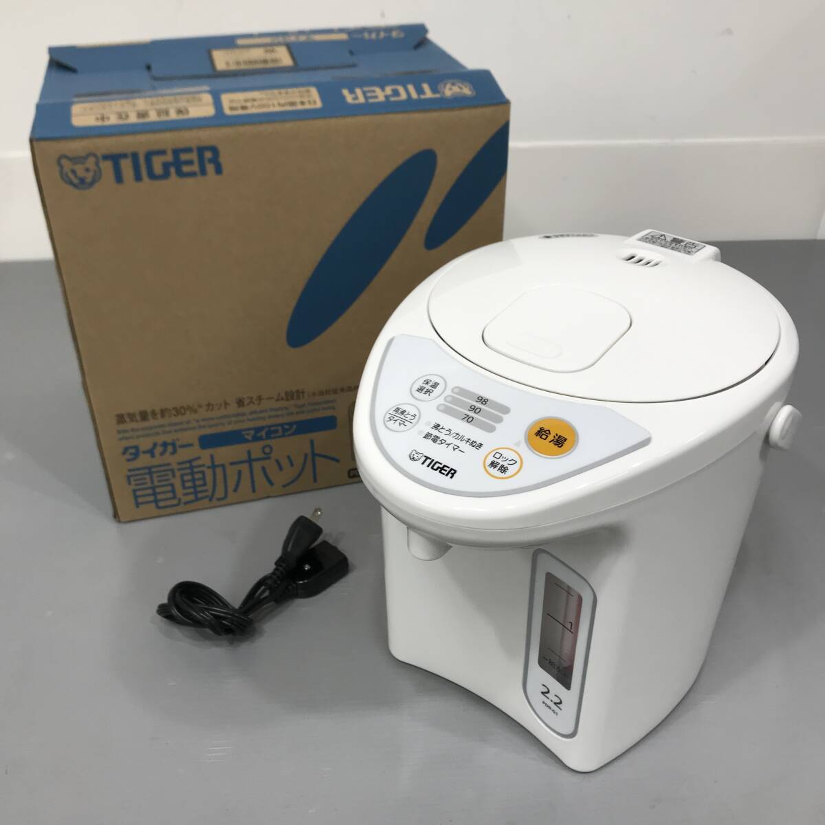 26G022 3 TIGER タイガー マイコン 電動ポット PDR-G221 W ホワイト 2.2L 2023年製 中古拍卖