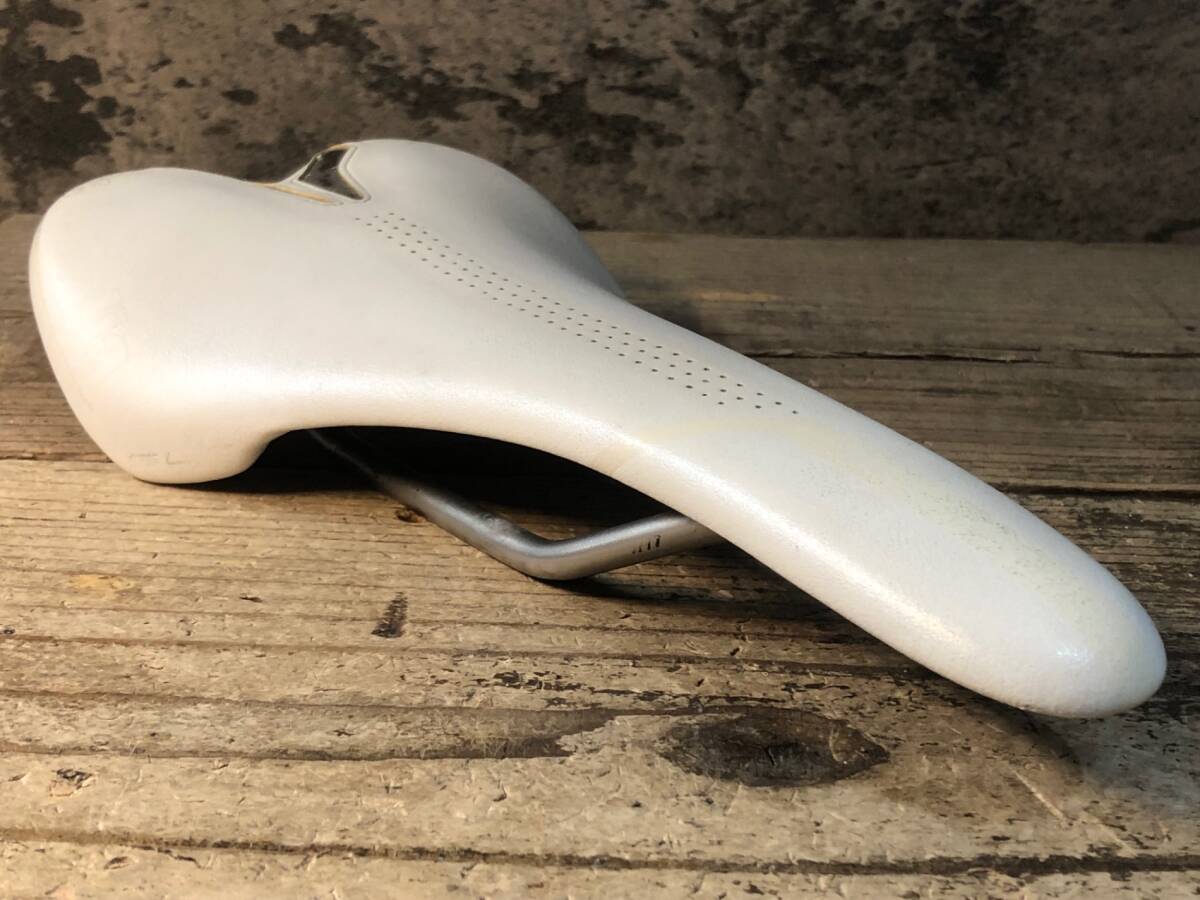 JU577 セライタリア selle italia SLR S1 サドル 白 134mm チタンレール拍卖