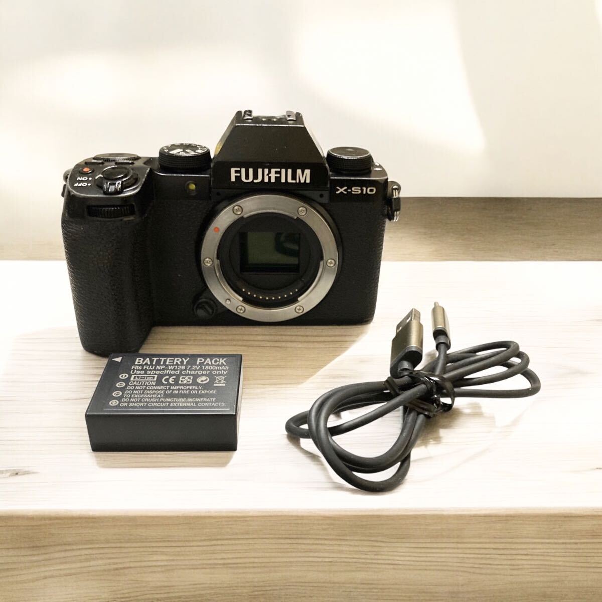 FUJIFILM X-S10 ボディ ミラーレスデジタルカメラ 一眼 フジフィルム 富士フイルム 拍卖