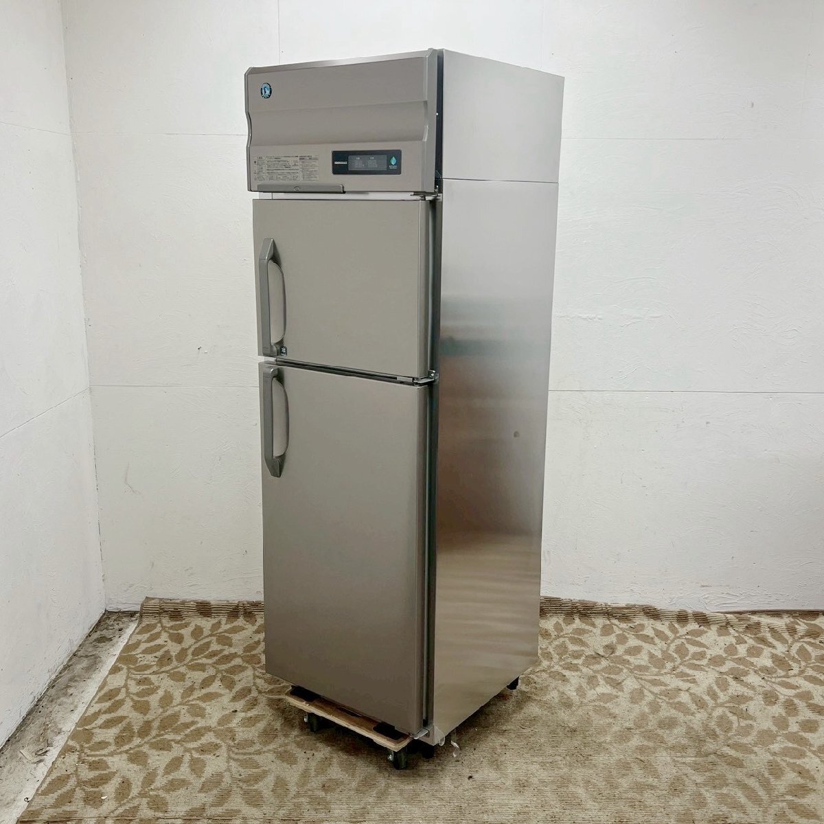 実使用なし設置品 25年製 ホシザキ 縦型冷凍冷蔵庫 HRF-63BT 337L 奥行650mm ドアポケット付 業務用 /D4245拍卖