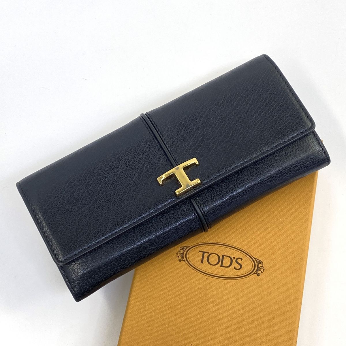 151s TOD’S トッズ T タイムレス レザー ウォレット XAWTSKB0400TLS056T ブラック レディース ※中古拍卖