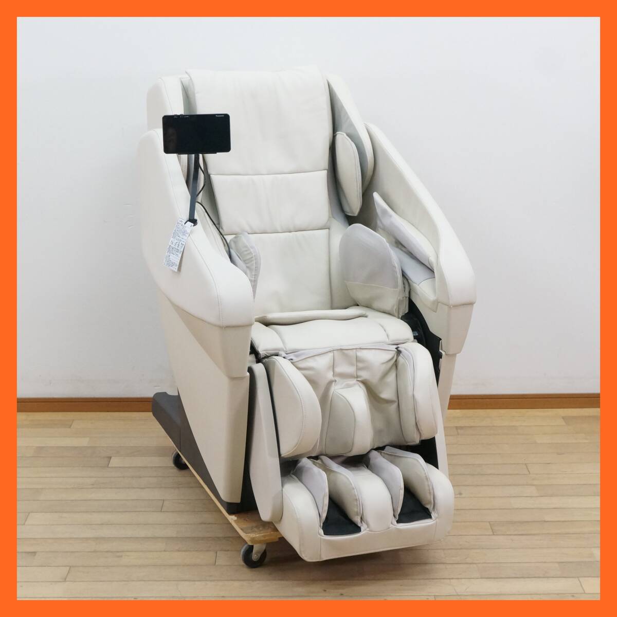 東ハ:【パナソニック】REAL PRO リアルプロ マッサージチェア EP-MA120 アイボリー シェルフォルム リビングチェア マッサージ機拍卖