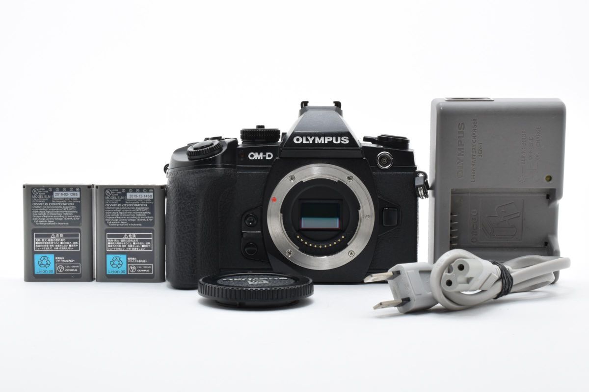 【返品保証】★良品★ ショット数9662回! オリンパス OLYMPUS OM-D E-M1 ボディ ミラーレス一眼カメラ #01260208拍卖