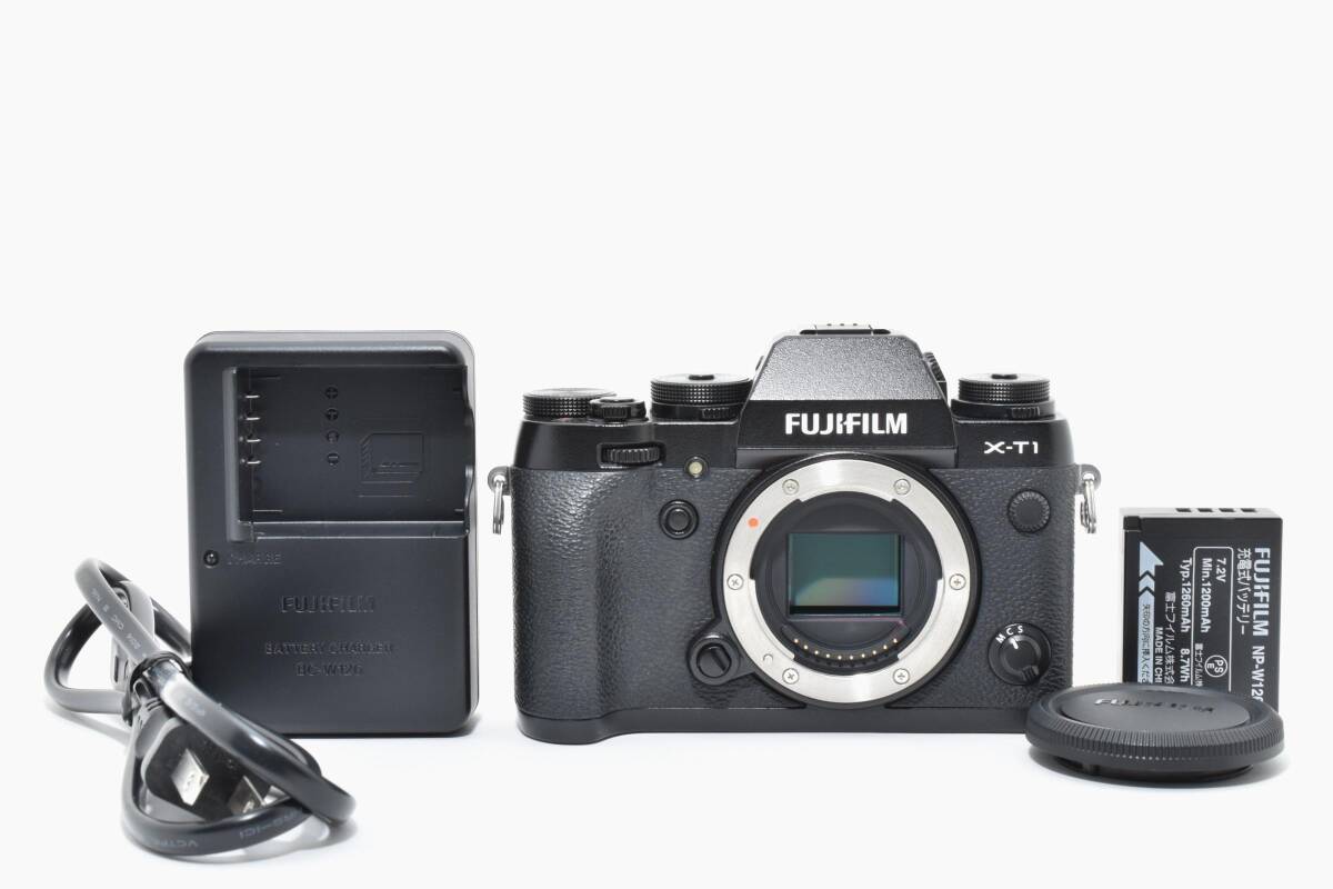 ★ショット数 64回!!!★FUJIFILM 富士フィルム X-T1 ボディ ブラック バッテリー・充電器付★ #U0362 #102011拍卖