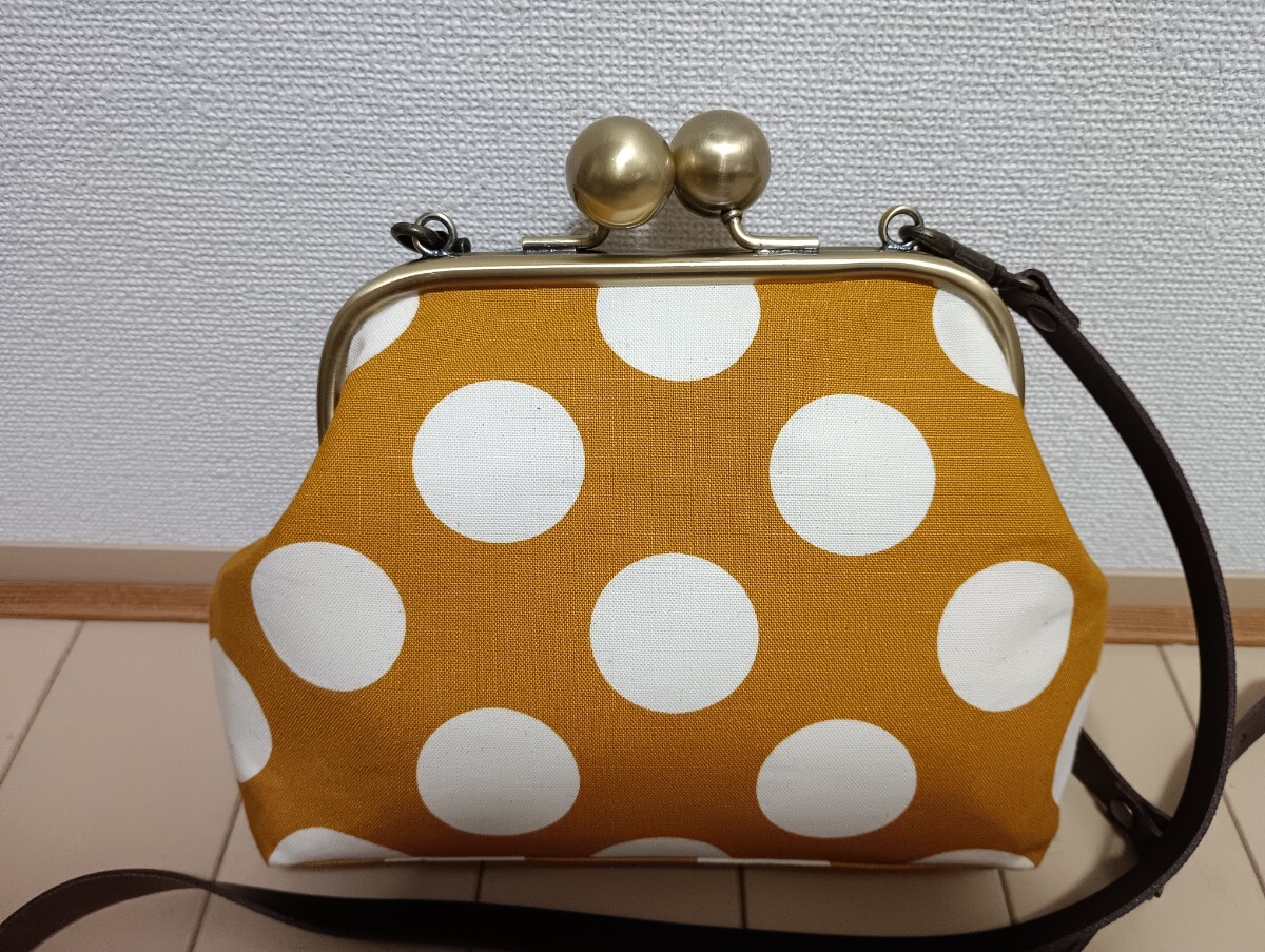 ☆廃盤☆ハンドメイド☆辛子色大きなドット柄生地☆大玉がま口ショルダーバッグ☆拍卖