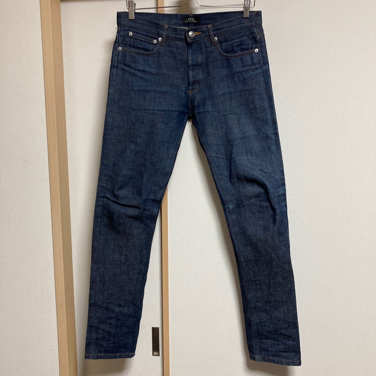 A.P.C. PETIT NEW STANDARD アーペーセー プチ ニュー スタンダード ジーンズ デニムパンツ インディゴ W29 濃紺拍卖