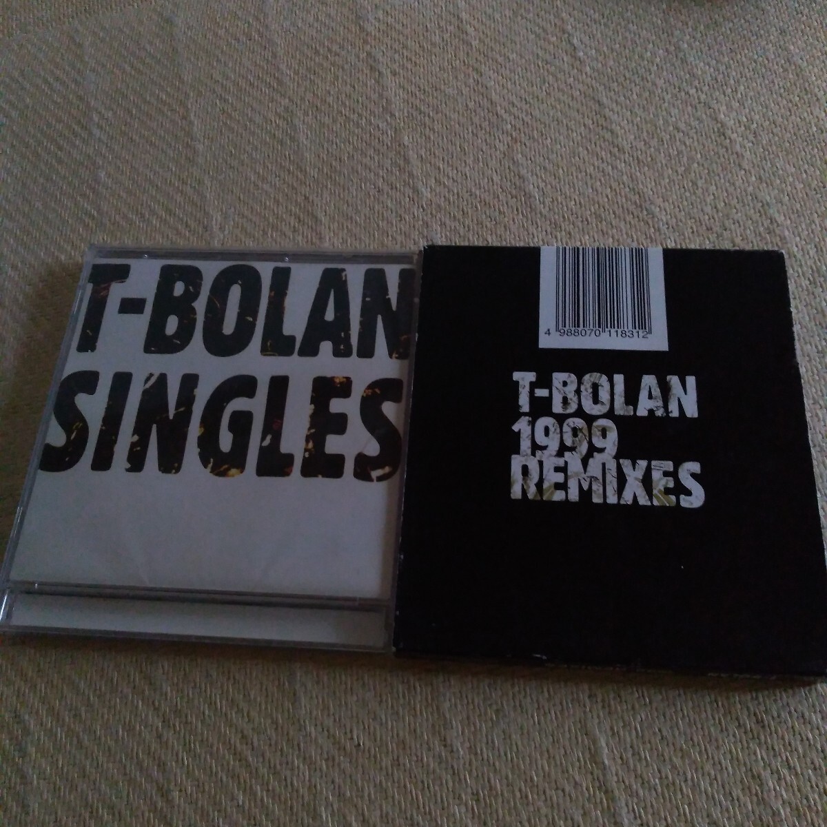 T-BOLAN BEST アルバム CD 2枚 セット「SINGLES」「1999 REMIXES」森友嵐士 ベスト 離したくはない マリア じれったい愛 Bye For Now 拍卖
