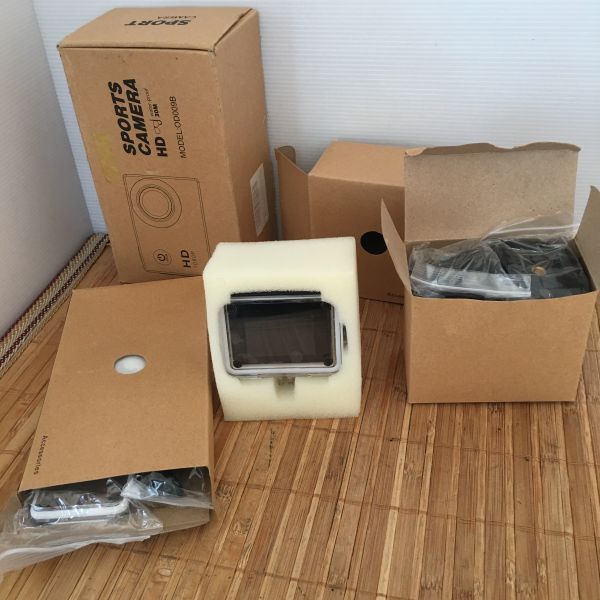 管ワ SPORTS CAMERA スポーツカメラ OD009B HD1080P アクションカメラ おそらく未使用品 動作未確認 現状品拍卖