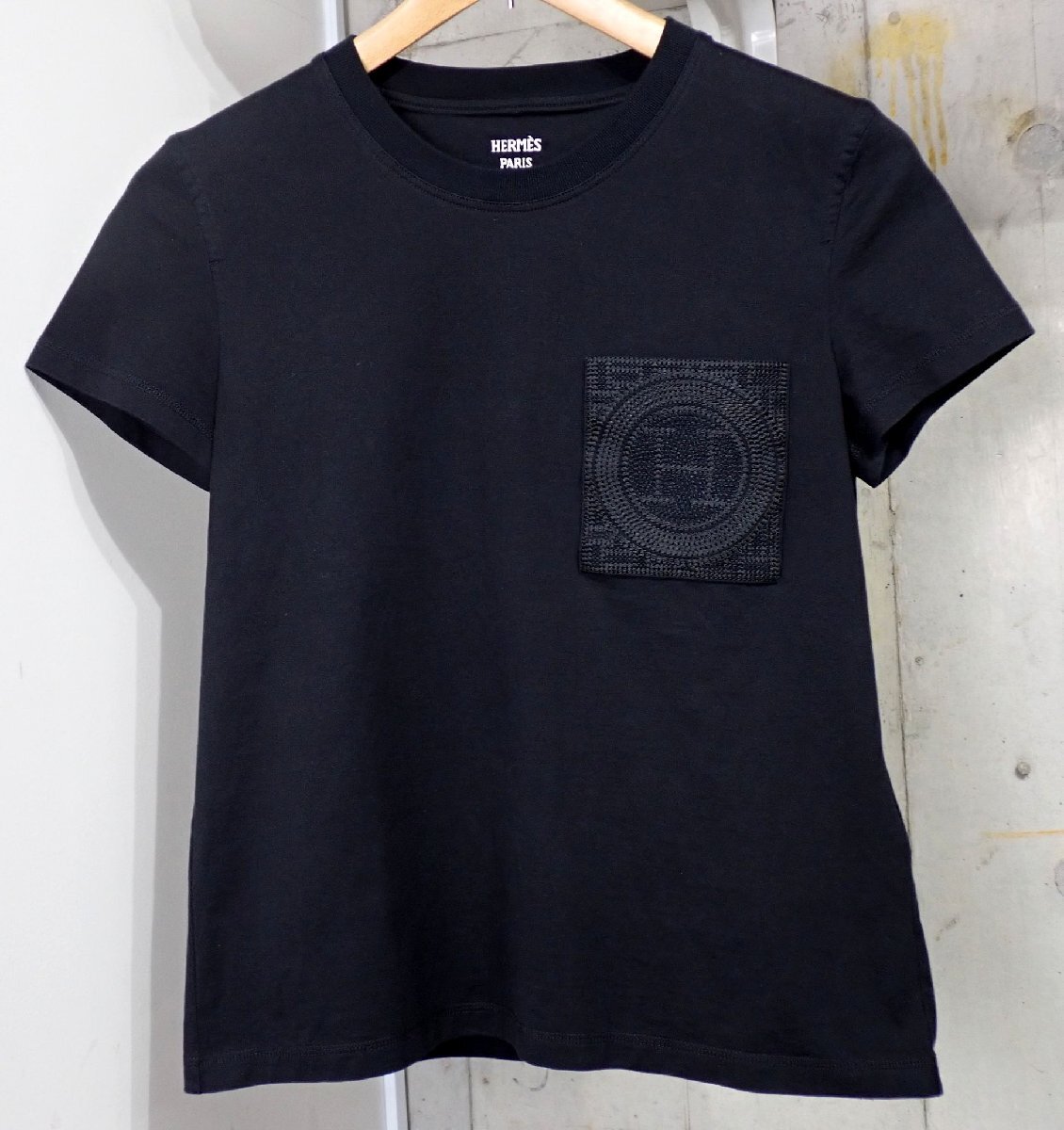 極美品 エルメス Hロゴ 刺繍ロゴ ポケット コットン 半袖シャツ カットソー ブラック シャツ ブラック XS 34 レディース 578拍卖