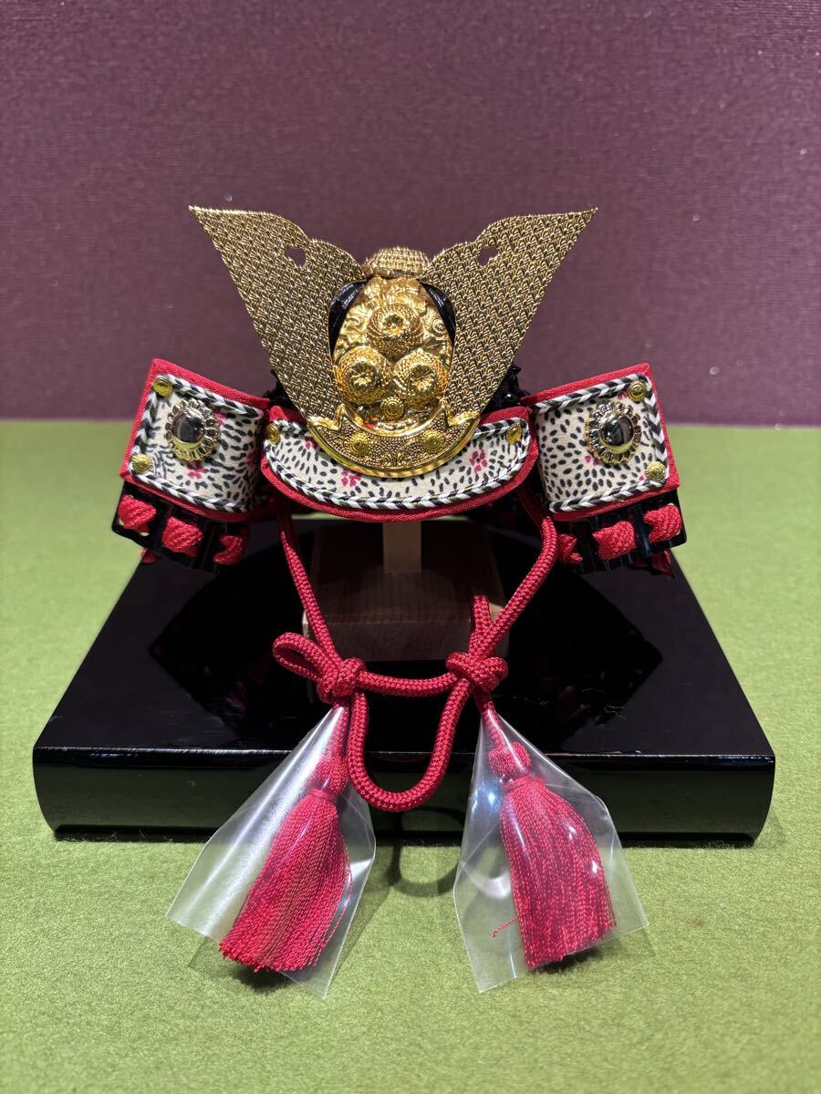 五月人形 兜飾り 赤金コンパクト 卓上 インテリア 端午の節句 こどもの日拍卖