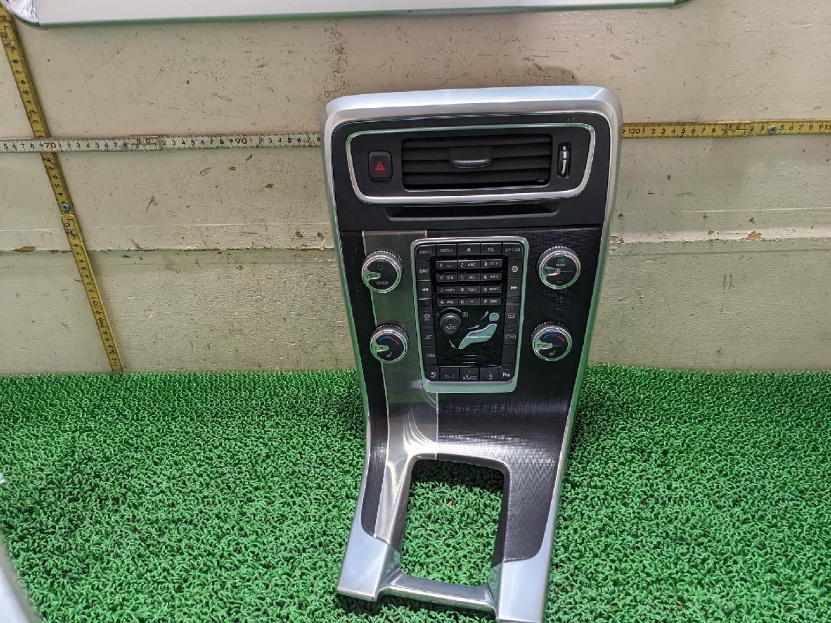 ボルボ センターコンソール コントロールパネル V60 DBA-FB4164T FB4164T 2014 T4 #hyj NSP288891拍卖