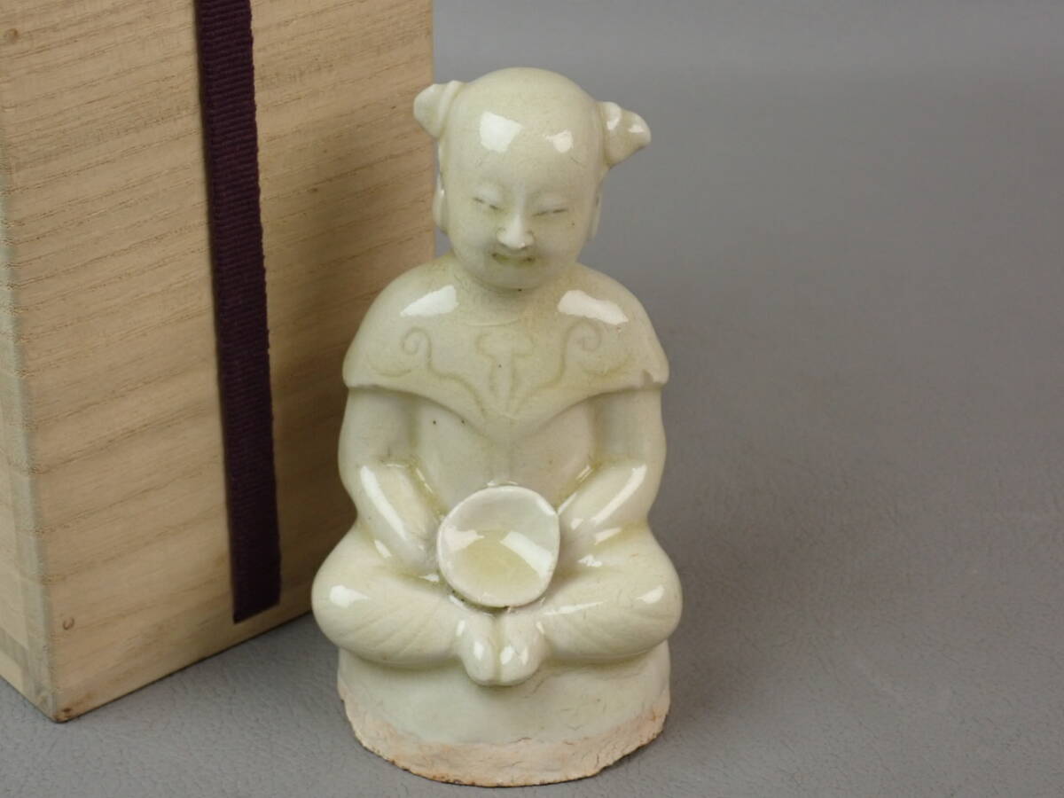 【骨董・茶道具】★中国古玩 隋時代?★★越州窯青磁唐子俑 hh036ub.2 米色釉 白磁拍卖