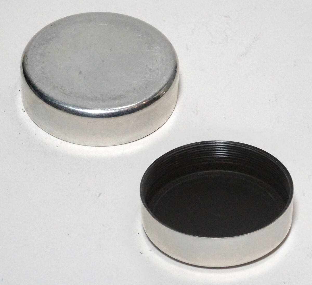 F36】フォカ(Foca)M36ねじマウント標準レンズ用リアキャップ◆レンズ後端の突出している広角レンズには使用出来ません◆綺麗な純正キャップ拍卖